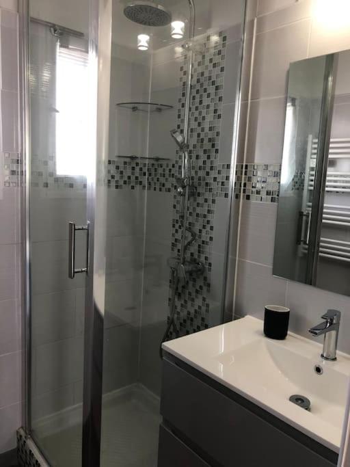 Appartement Balcon, Place De Parking, Centre Ville Valence  Eksteriør bilde