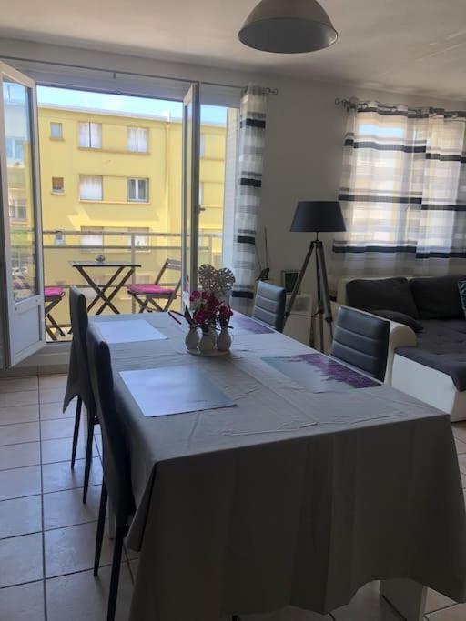 Appartement Balcon, Place De Parking, Centre Ville Valence  Eksteriør bilde